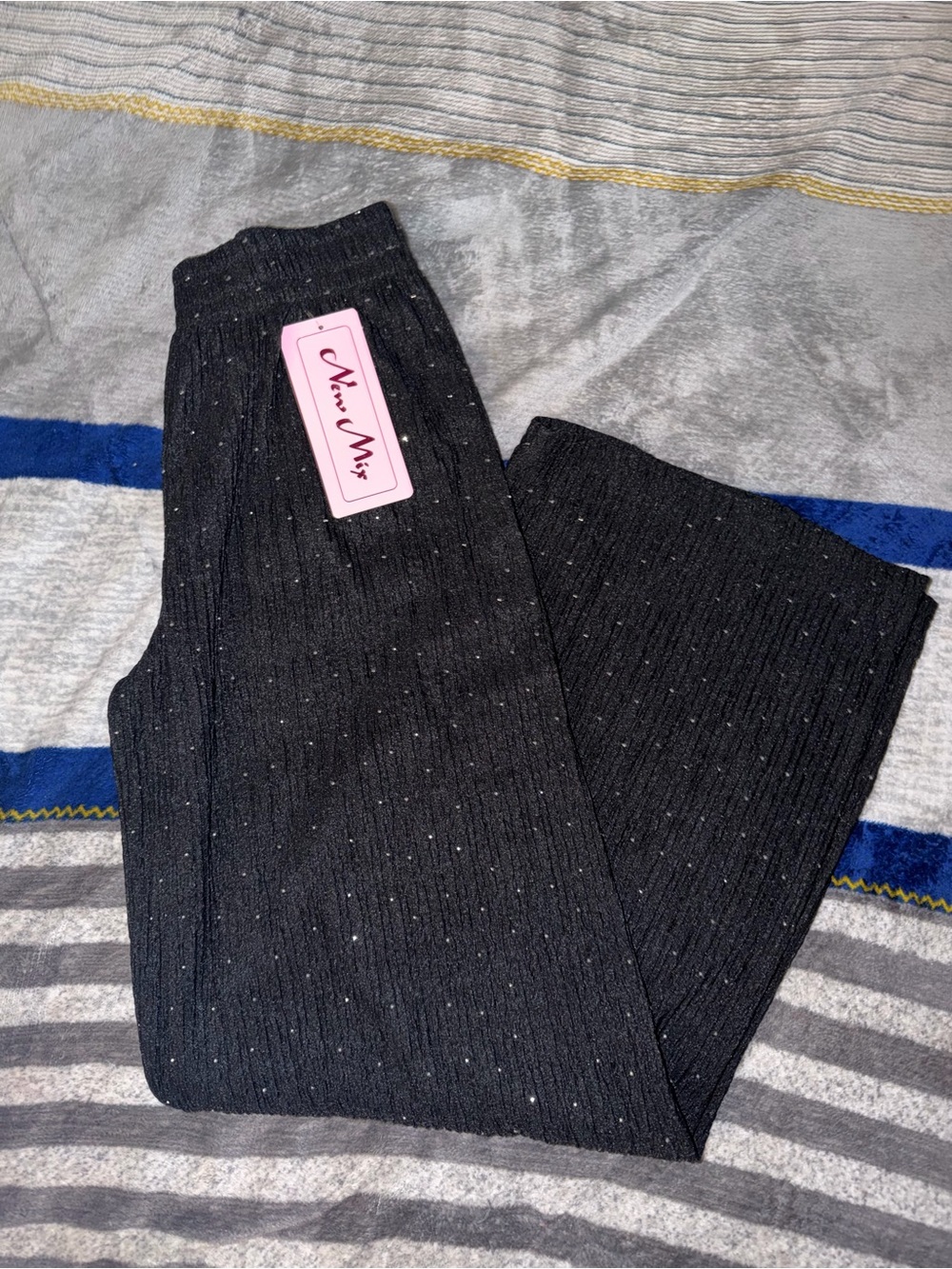 Black Sparkle Wide-Leg Knit Pants - Picture 2 of 3
